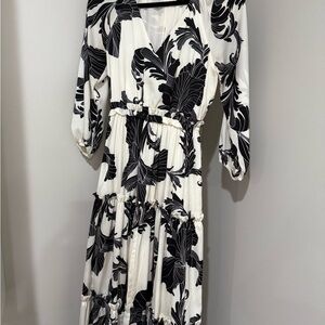 Express Monochrome Floral Long Sleeve Dress